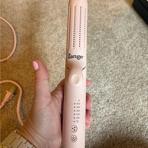 Lange Pink Hair Styling Tool